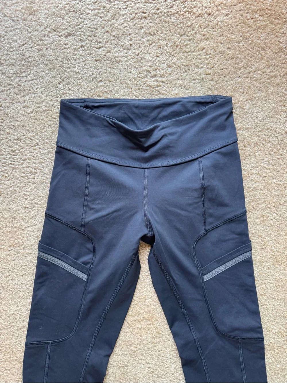 Lululemon Athleisure Speed Up Crop 21